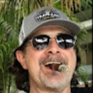 Meet your Posher, Vic